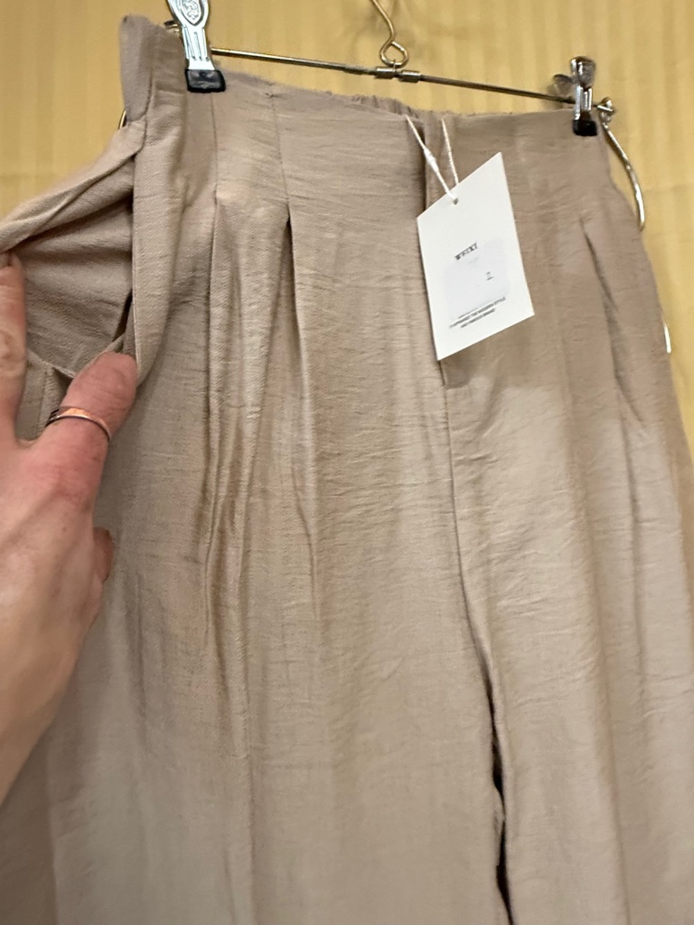 Wide-Leg Linen Blend Pants in Tan - Picture 4 of 8